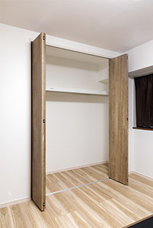 PRIVATE ROOM